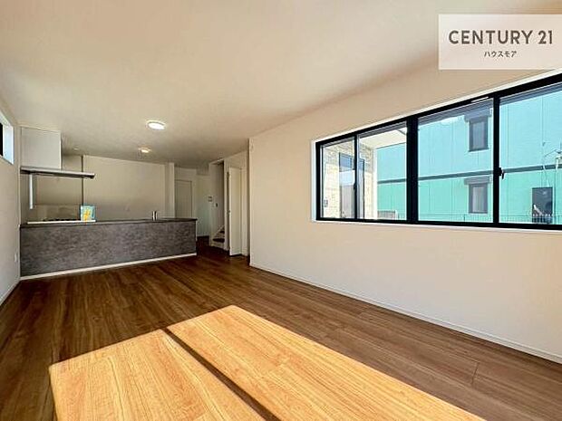 心地良いリビングは家族が自然と集まります。家族団欒の時間が増えそうです。ご家族と、より一層充実した時間を過ごせそうですね。