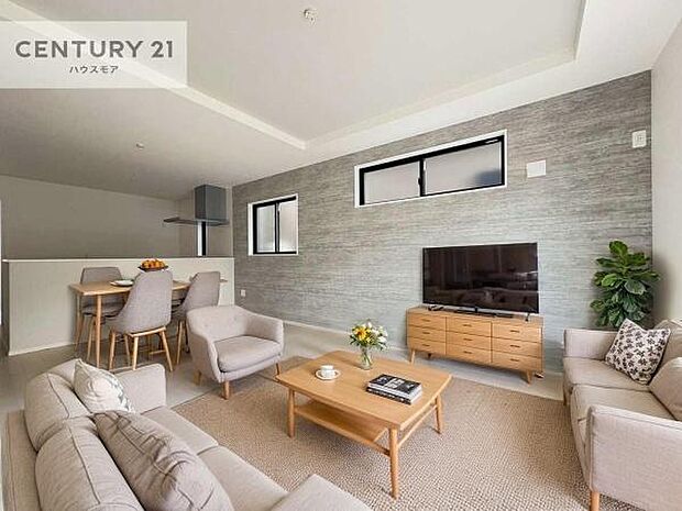 家具はCGパースです。開放感のある広々LDK！ソファーやダイニングテーブルを置いても窮屈にならないので快適に過ごせます！コミュニケーションが取りやすいリビングです！