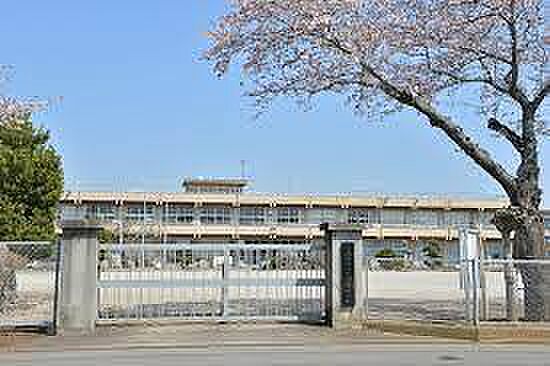 土浦市立上大津東小学校まで590m