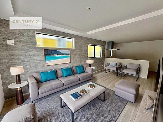 家具はCGパースです。心地良いリビングは家族が自然と集まります。家族団欒の時間が増えそうです。ご家族と、より一層充実した時間を過ごせそうですね。