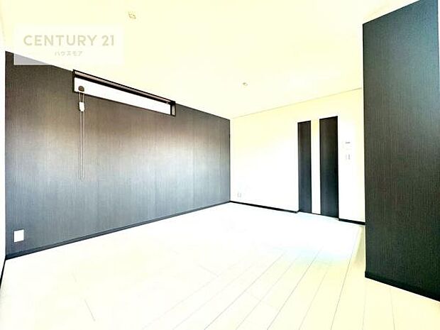 広々ダイニングスペース！ゆったりお食事。笑い声響く楽しい時間が過ごせます。日々の疲れも癒されます！配膳や後片付けも便利です！