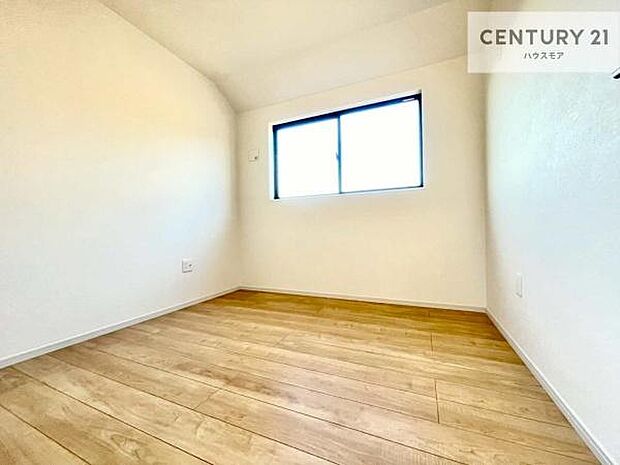 シンプルにデザインされているため、家具を選びません！お気に入りの家具を置いてくつろげる空間を作ることができます。