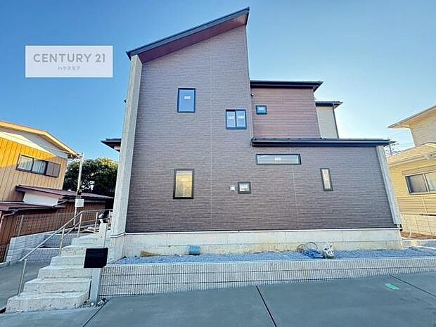 物件探しのご条件・ご要望・ご質問など、何なりと弊社スタッフまでお申し付けください！不動産に関することなら、どのようなことでも誠心誠意対応させて頂きます。