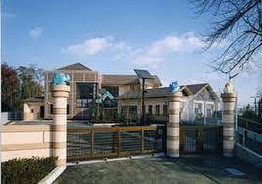 白山保育所まで880m