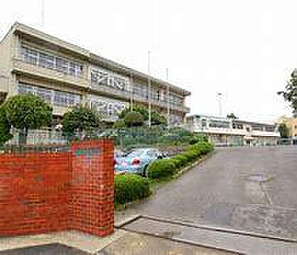 柏市立土小学校まで450m