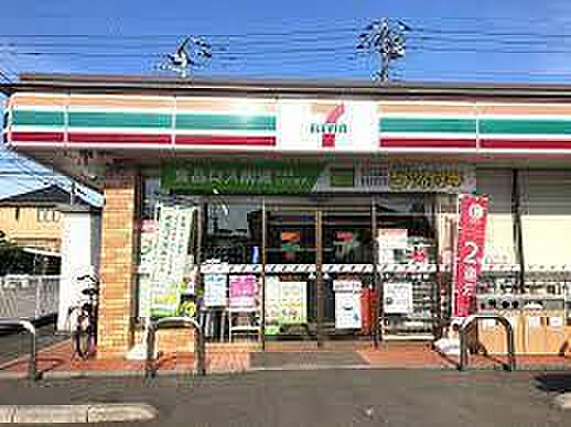 セブンイレブン松戸緑ケ丘店まで676m