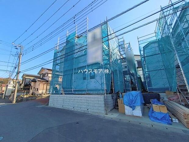 カースペース付きなのでマイカーをお持ちの方も安心ですね！ぜひ現地にてお確かめくださいませ！