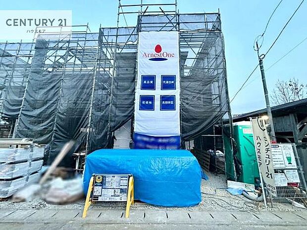 駐車スペースは2台分あります！セカンドカーはもちろん、バイクや自転車なども置き場所に困りません。【現地販売会開催中】