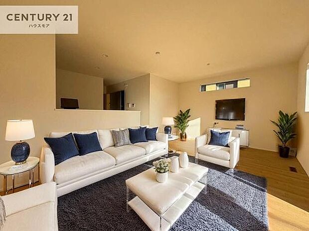 家具はCGパースです。心地良いリビングは家族が自然と集まります。家族団欒の時間が増えそうです。ご家族と、より一層充実した時間を過ごせそうですね。