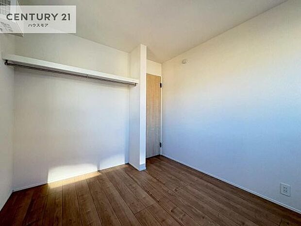 シンプルにデザインされているため、家具を選びません！お気に入りの家具を置いてくつろげる空間を作ることができます。