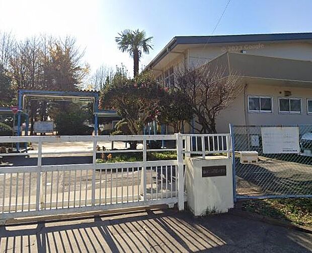 柏市立酒井根小学校まで550m