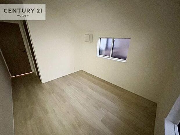 シンプルにデザインされているため、家具を選びません！お気に入りの家具を置いてくつろげる空間を作ることができます。