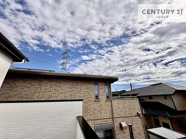 陽当たり良好なバルコニーです！晴れた日には青い空を見渡せる開放的な時間を楽しめます。【現地販売会開催中】