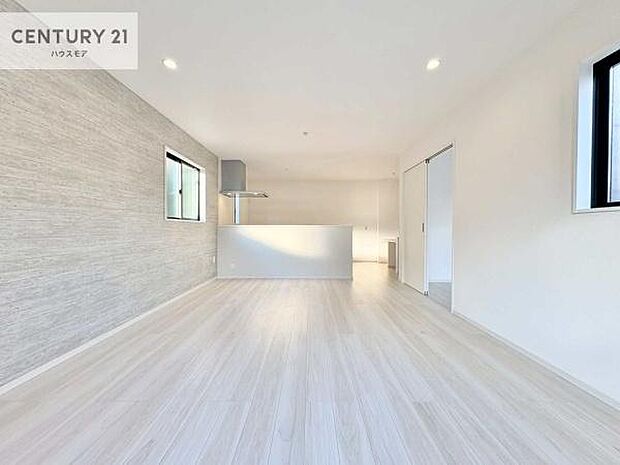 心地良いリビングは家族が自然と集まります。家族団欒の時間が増えそうです。ご家族と、より一層充実した時間を過ごせそうですね。