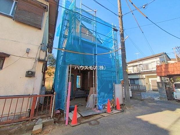 ビルトインガレージの駐車場は、雨や風から車を守ってくれるので大切に管理ができるので安心！