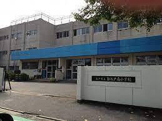 松戸市立新松戸南小学校まで89m