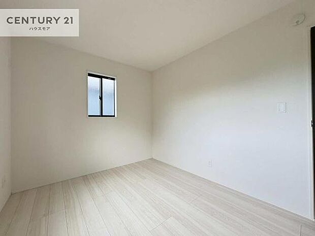 掃き出し窓がないお部屋は、お子様のお部屋としても安心です！