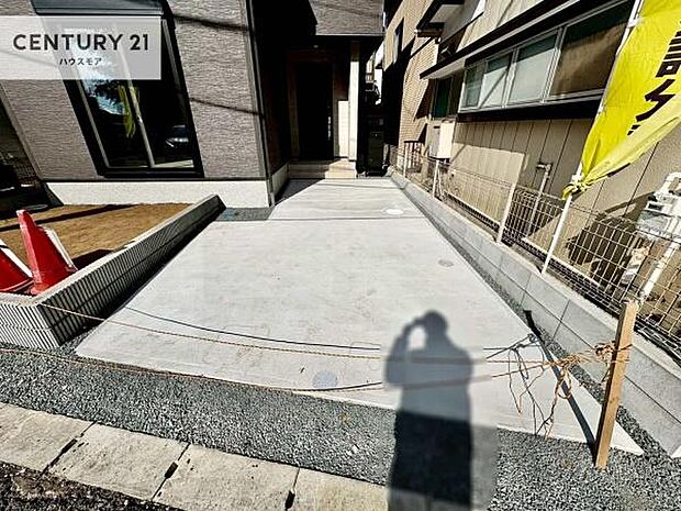 カースペース付きなのでマイカーをお持ちの方も安心ですね!ぜひ現地にてお確かめくださいませ!