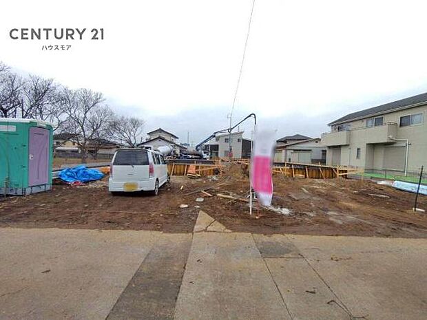 全3棟のキレイな街並み。是非1度ご内見ください。物件探しのご条件・ご要望・ご質問など、不動産に関することなら、どのようなことでも誠心誠意対応させて頂きます!