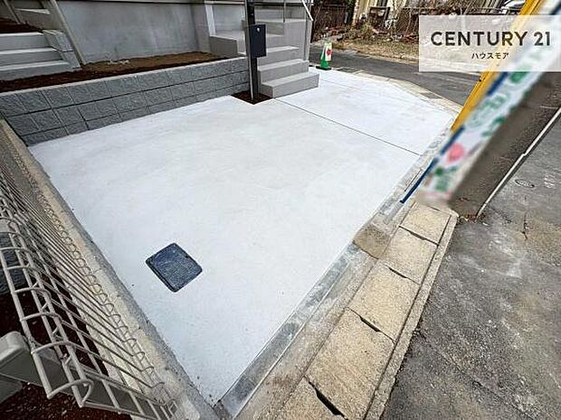 カースペース付きなのでマイカーをお持ちの方も安心ですね!ぜひ現地にてお確かめくださいませ!