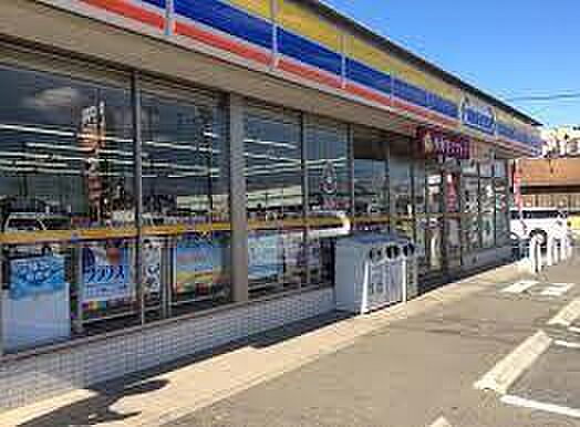 ミニストップ流山平和台店まで755m