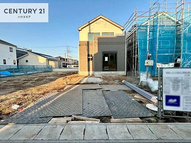 カースペース付きなのでマイカーをお持ちの方も安心ですね!ぜひ現地にてお確かめくださいませ!