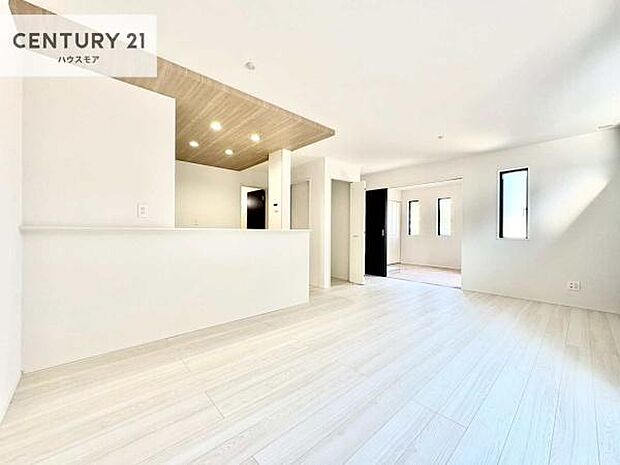 大切な家族が集まるからこそLDKにはこだわりたい。子供たちが元気に笑いながら走り回っている姿を見た時が「広い家にして良かった」と思う瞬間です。