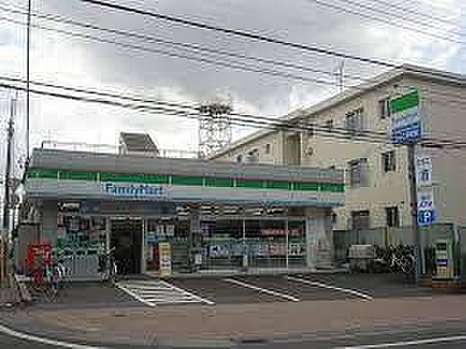 ファミリーマート柏富勢店まで282m