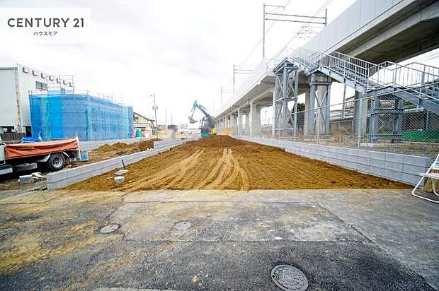 カースペース付きなのでマイカーをお持ちの方も安心ですね!ぜひ現地にてお確かめくださいませ!