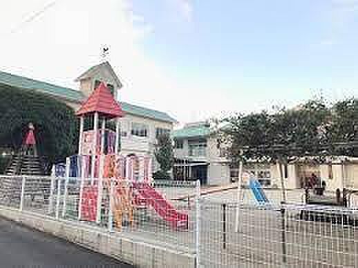 認定こども園めぐみ幼稚園まで782m