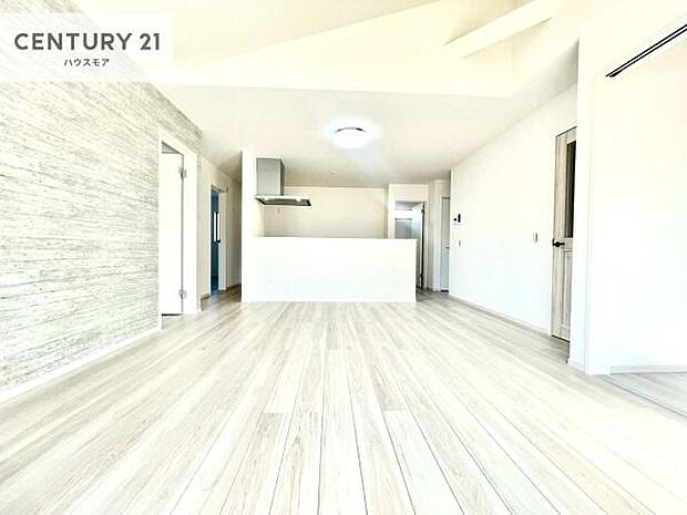 心地良いリビングは家族が自然と集まります。家族団欒の時間が増えそうです。ご家族と、より一層充実した時間を過ごせそうですね。