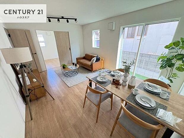 心地良いリビングは家族が自然と集まります。家族団欒の時間が増えそうです。ご家族と、より一層充実した時間を過ごせそうですね。