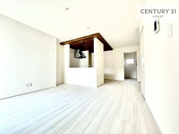 心地良いリビングは家族が自然と集まります。家族団欒の時間が増えそうです。ご家族と、より一層充実した時間を過ごせそうですね。