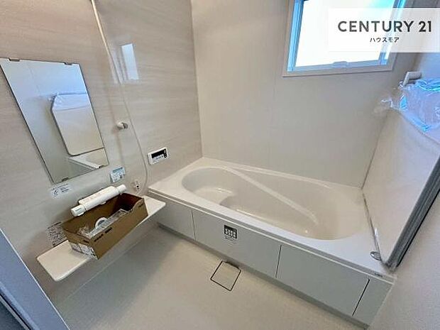 1日の疲れをしっかりと癒してくれる浴室です。おうちの素敵なリラクゼーション場所です!