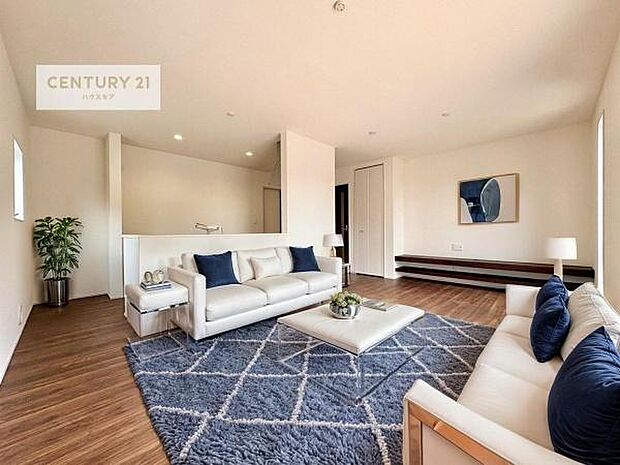 家具はCGパースです。心地良いリビングは家族が自然と集まります。家族団欒の時間が増えそうです。ご家族と、より一層充実した時間を過ごせそうですね。