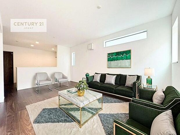 家具はCGパースです。開放感のある広々LDK!ソファーやダイニングテーブルを置いても窮屈にならないので快適に過ごせます!コミュニケーションが取りやすいリビングです!