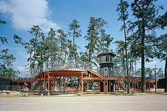 すみれ幼稚園まで180m