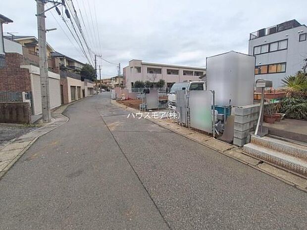 前面道路は5ｍ！陽当り良好な立地です。