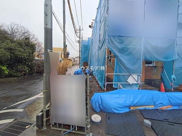 カースペース付きなのでマイカーをお持ちの方も安心ですね！ぜひ現地にてお確かめくださいませ！