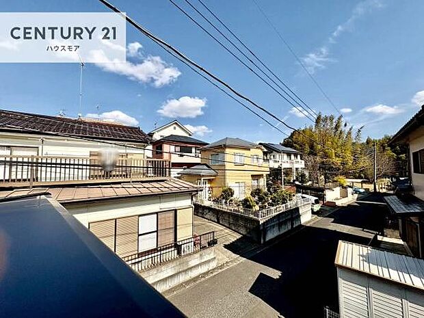 落ち着きある住宅街、気持ちの良い風が通り抜ける街並みです。晴れた日には青い空を見渡せる開放的な時間を楽しめます。気持ちの良い風が通り抜ける街並みです!【現地販売会開催中】