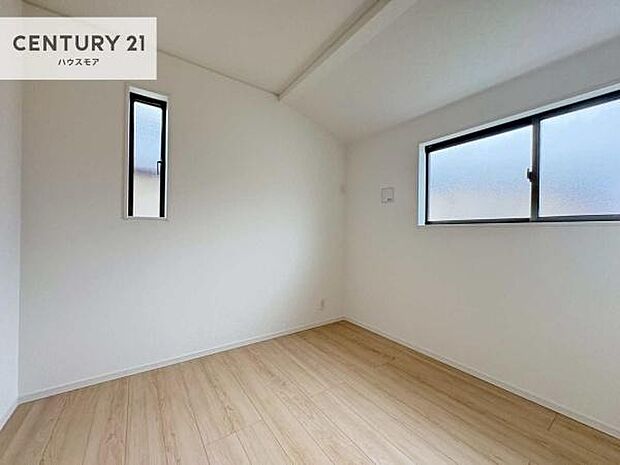 掃き出し窓がないお部屋は、お子様のお部屋としても安心です！