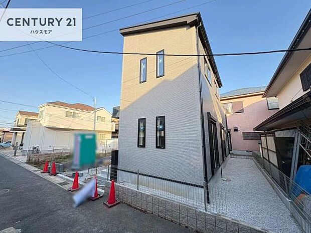 限定1棟のキレイな街並み。是非1度ご内見ください。物件探しのご条件・ご要望・ご質問など、不動産に関することなら、どのようなことでも誠心誠意対応させて頂きます。