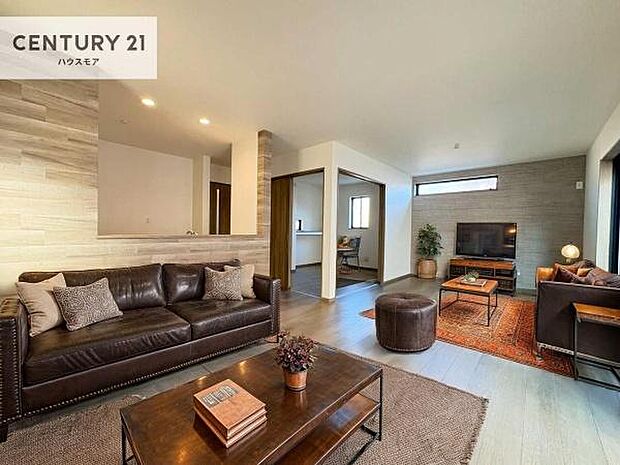 家具はCGパースです。広々ダイニングスペース!ゆったりお食事。笑い声響く楽しい時間が過ごせます。日々の疲れも癒されます!