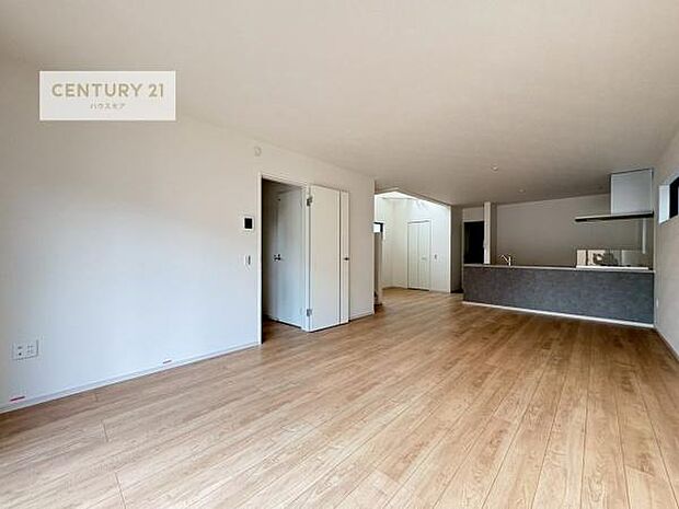 大切な家族が集まるからこそLDKにはこだわりたい。子供たちが元気に笑いながら走り回っている姿を見た時が「広い家にして良かった」と思う瞬間です。