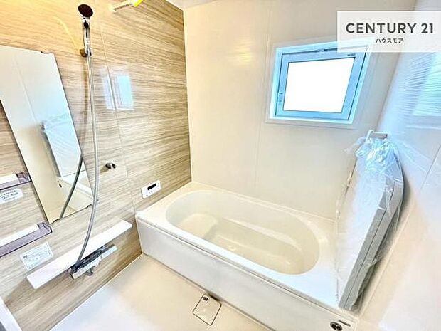 1日の疲れをしっかりと癒してくれる浴室です。おうちの素敵なリラクゼーション場所です!