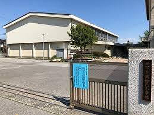 柏市立高柳西小学校まで450m