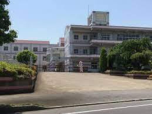 守谷市立松前台小学校まで850m