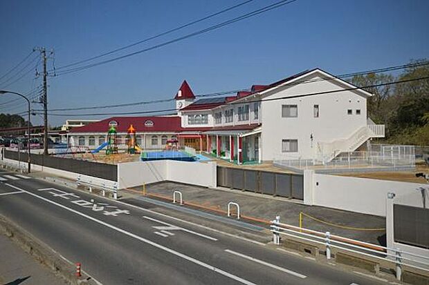 うしく文化認定こども園牛久文化保育園まで1200m