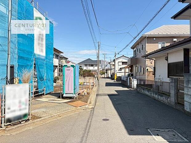 全2棟のキレイな街並み。是非1度ご内見ください。物件探しのご条件・ご要望・ご質問など、不動産に関することならどのようなことでも誠心誠意対応させて頂きます。