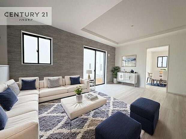 家具はCGパースです。開放感のある広々LDK!ソファーやダイニングテーブルを置いても窮屈にならないので快適に過ごせます!コミュニケーションが取りやすいリビングです!